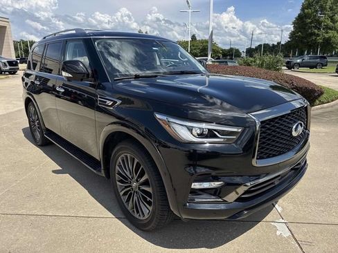Used 2023 INFINITI QX80 Premium Select w/ Cargo Package AWD/4WD image 3
