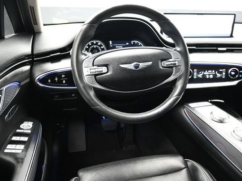 Used 2022 Genesis GV70 2.5T w/ Advanced Package AWD/4WD image 12