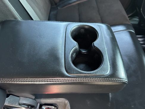 Used 2019 Jeep Grand Cherokee Altitude image 23