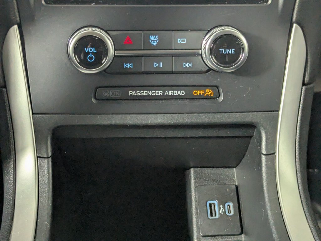Used 2024 Ford Edge SEL AWD/4WD image 22
