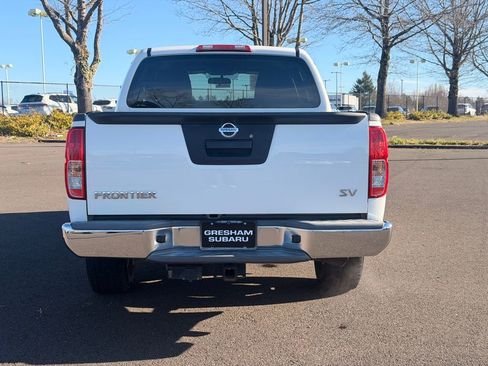 Used 2013 Nissan Frontier SV image 6