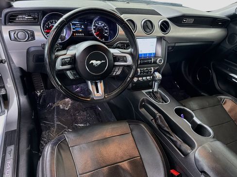 Used 2020 Ford Mustang Premium image 17