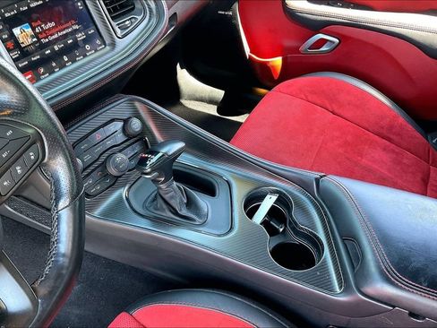 Used 2022 Dodge Challenger R/T Scat Pack RWD image 16