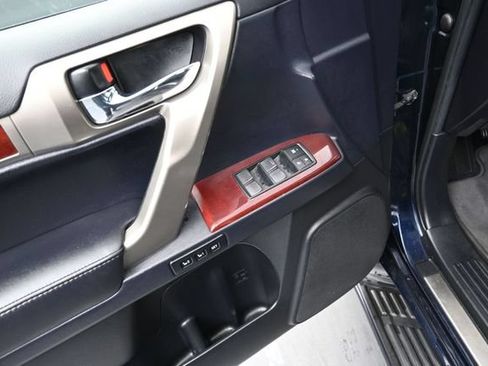 Used 2019 Lexus GX 460 Premium AWD/4WD image 18