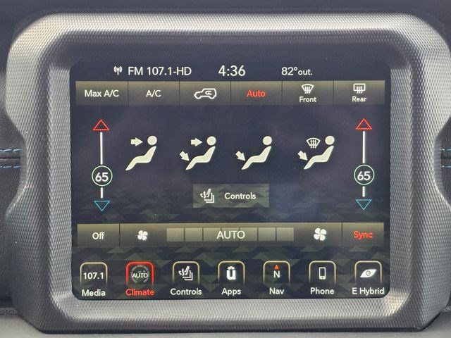 Used 2023 Jeep Wrangler Unlimited Rubicon 4xe w/ Cold Weather Group AWD/4WD image 34