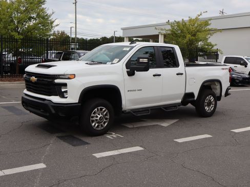 Used 2025 Chevrolet Silverado 2500 W/T w/ WT Convenience Package AWD/4WD image 5