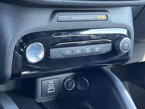 Certified 2024 Ford Escape ST-Line Select w/ Tech Pack #2 AWD/4WD image 27