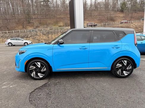 Certified 2023 Kia Soul GT-Line image 3