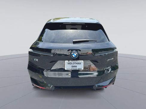 Used 2024 BMW iX xDrive50 w/ Premium Package AWD/4WD image 30