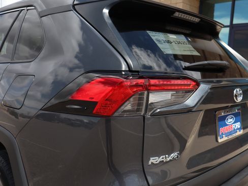 Used 2024 Toyota RAV4 XLE w/ Convenience Package FWD image 18