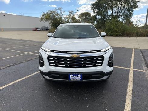 New 2026 Chevrolet Equinox LT w/ Convenience Package II image 2