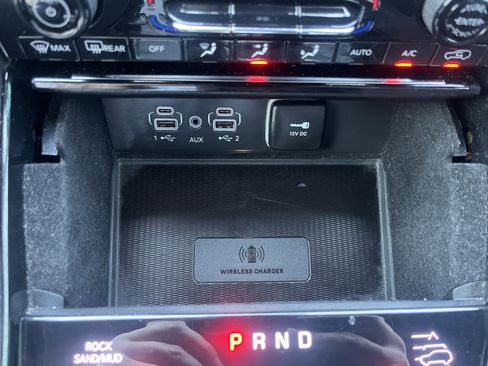 Used 2021 Jeep Grand Cherokee L Summit w/ Luxury Tech Group V image 48