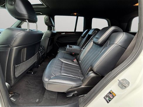 Used 2018 Mercedes-Benz GLS 450 4MATIC image 36