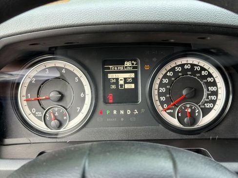 Used 2019 RAM 1500 Express AWD/4WD image 15