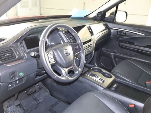 Certified 2022 Honda Passport EX-L image 2