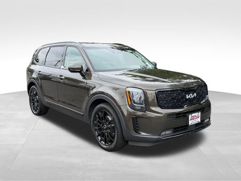 Used 2022 Kia Telluride SX w/ Nightfall Edition Package AWD/4WD image 4