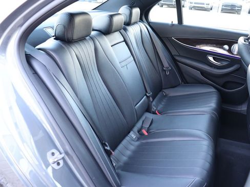 Used 2019 Mercedes-Benz E 450 4MATIC Sedan w/ Premium Package image 37