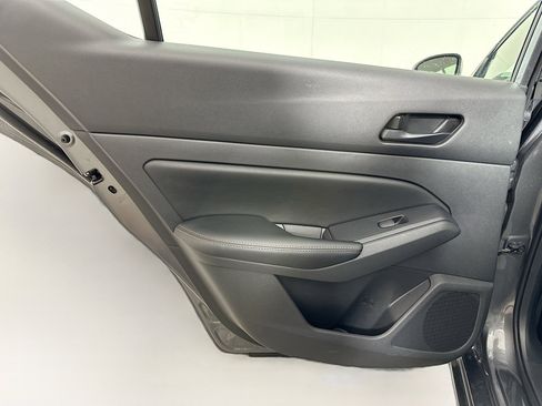 Used 2025 Nissan Altima 2.5 SV image 25