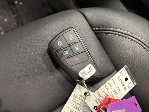 Used 2024 GMC Acadia Elevation w/ Trailering Package image 27