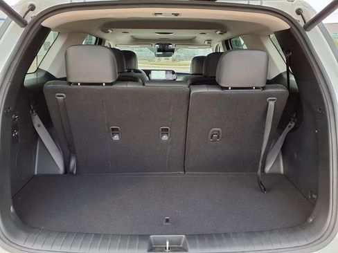 Used 2025 Hyundai Palisade SEL FWD image 9