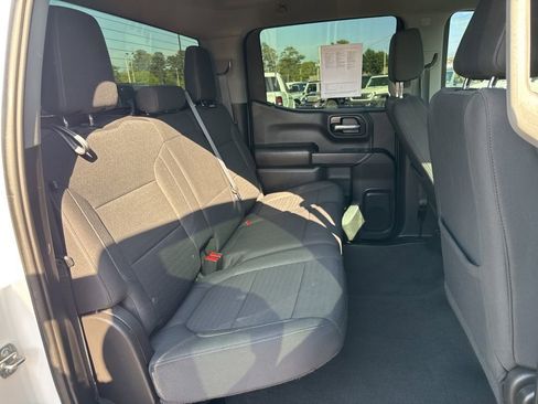 Used 2022 Chevrolet Silverado 1500 LT AWD/4WD image 18