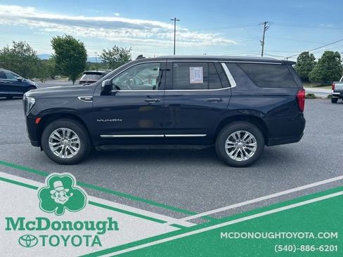 Used 2024 GMC Yukon SLT AWD/4WD image 3