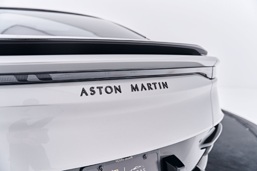 Used 2023 Aston Martin DBS Coupe RWD image 25