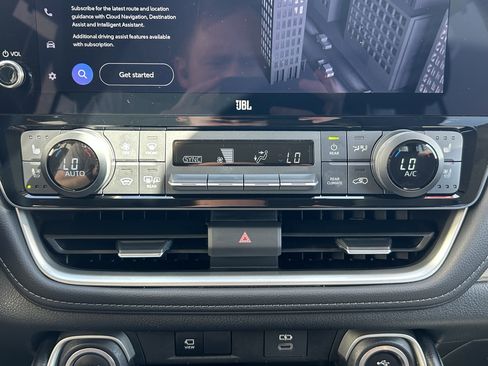 Certified 2024 Toyota Grand Highlander AWD image 33