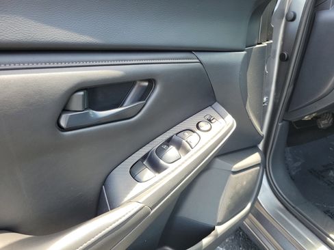 Certified 2024 Nissan Sentra S FWD image 18