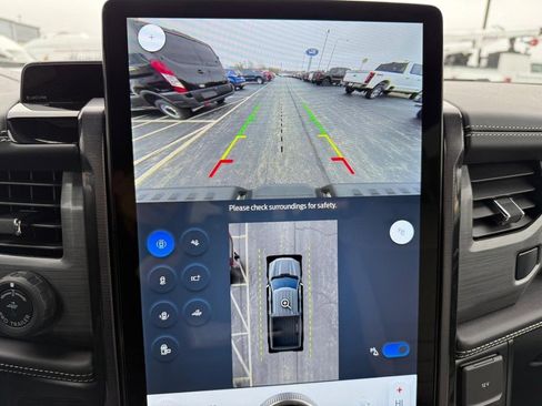 New 2025 Ford F150 Lightning Platinum image 30