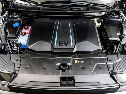 Used 2023 Hyundai Ioniq 5 SE w/ Cargo Package image 12