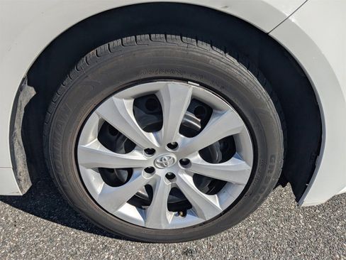 Used 2024 Toyota Corolla LE image 11