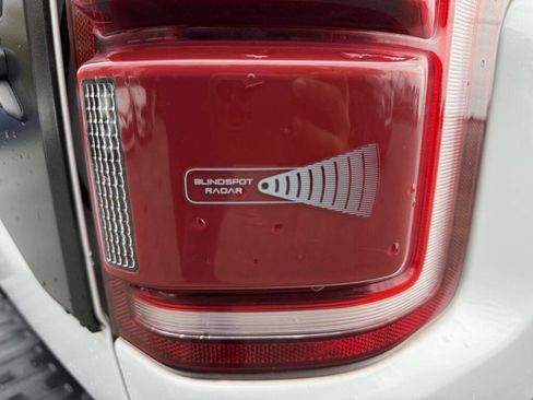 Used 2018 Ford F150 Raptor w/ Equipment Group 802A Luxury image 9