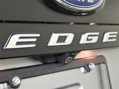 Used 2022 Ford Edge SEL w/ Convenience Package image 30