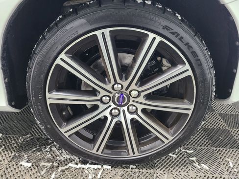 Used 2016 Volvo S60 T5 Premier image 16