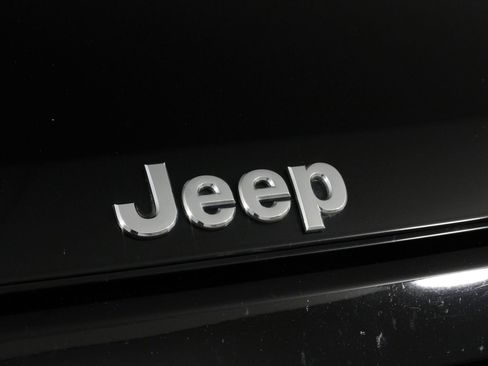 Used 2016 Jeep Patriot Sport w/ Power Value Group FWD image 24
