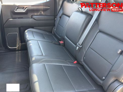 Used 2022 GMC Sierra 1500 SLT w/ SLT Convenience Package AWD/4WD image 19