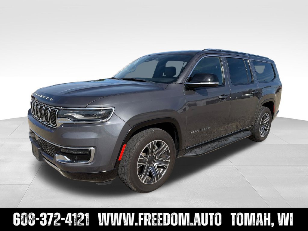Used 2024 Jeep Wagoneer L Series II w/ Flexible Seating Group AWD/4WD image 2