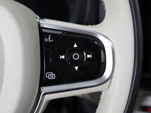 Used 2023 Volvo XC60 B5 Core w/ Climate Package image 45