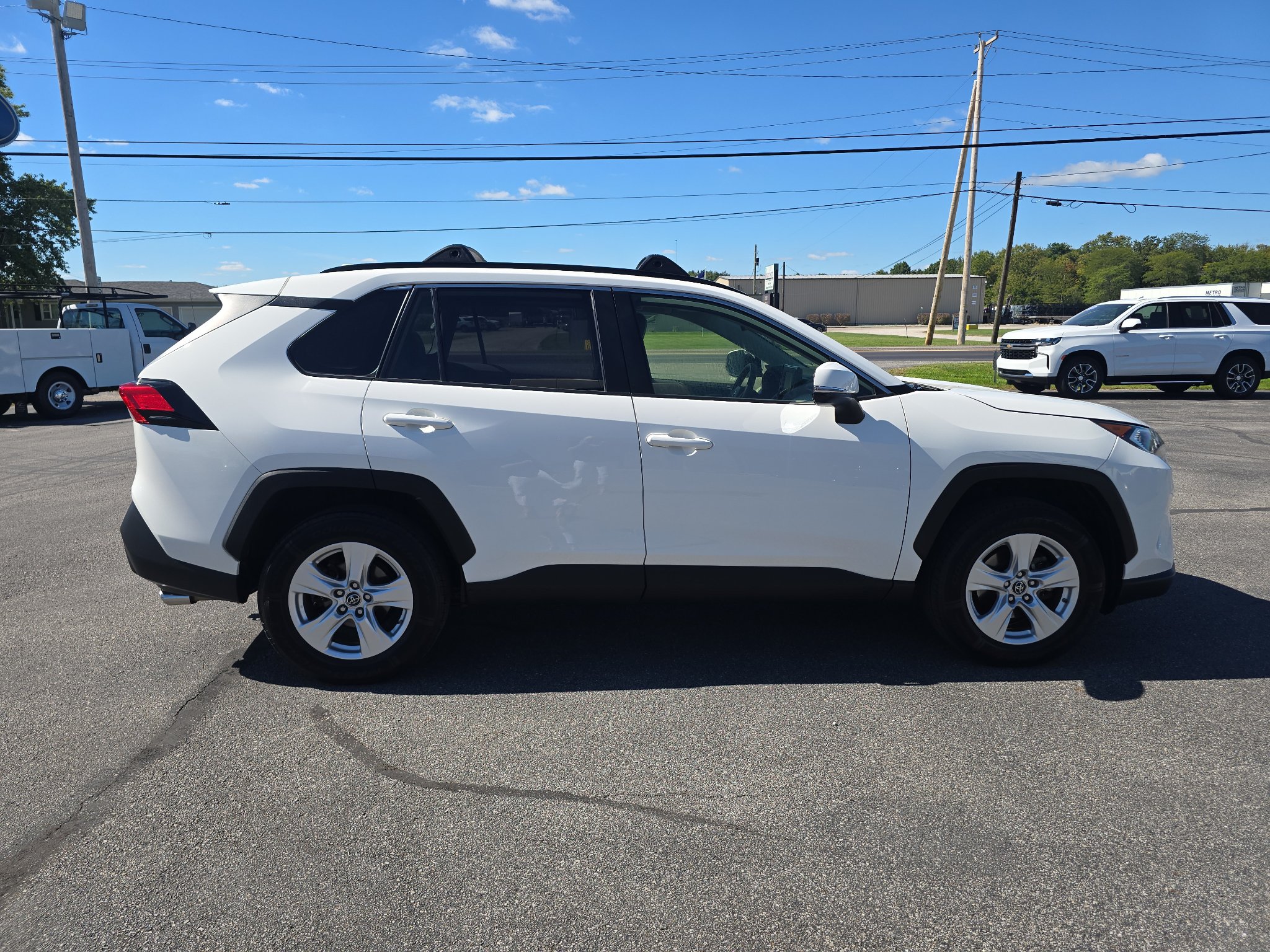Used 2019 Toyota RAV4 XLE w/ Convenience Package AWD/4WD image 5