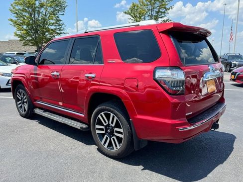 Used 2018 Toyota 4Runner Limited AWD/4WD image 5