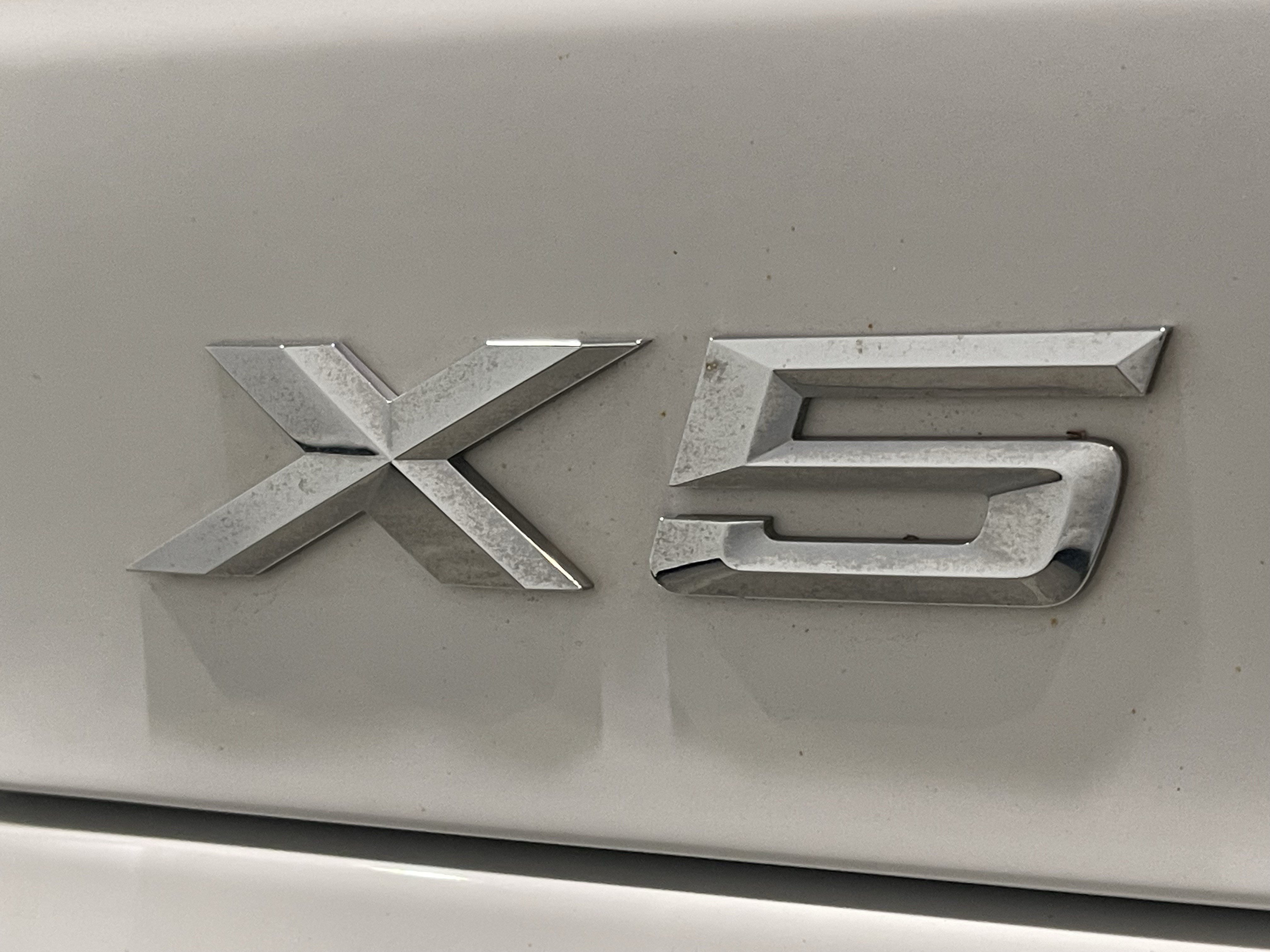 Used 2022 BMW X5 xDrive40i w/ Premium Package AWD/4WD image 24