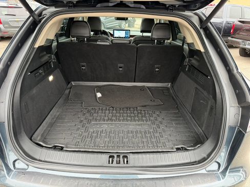 Used 2023 Lincoln Nautilus Reserve image 32