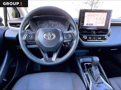 Used 2024 Toyota Corolla LE FWD image 6