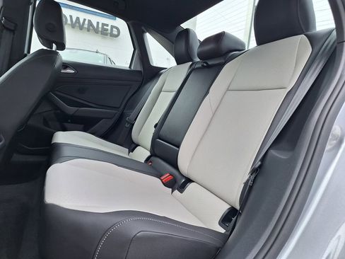 Used 2021 Volkswagen Jetta R-Line w/ R-Line Cold Weather Package image 12
