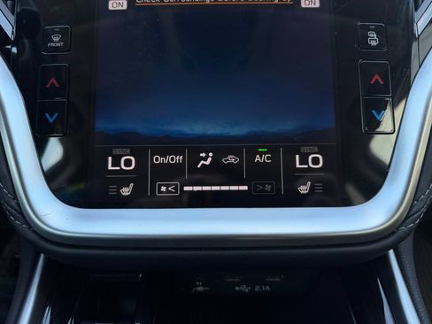 Used 2022 Subaru Outback Limited w/ Popular Package #2 AWD/4WD image 17