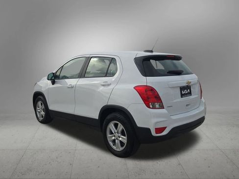 Used 2020 Chevrolet Trax LS image 4