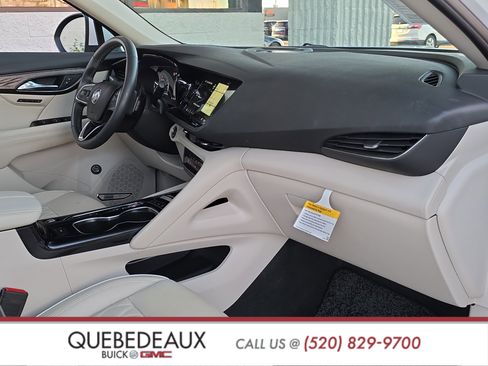 Used 2023 Buick Envision Avenir image 34