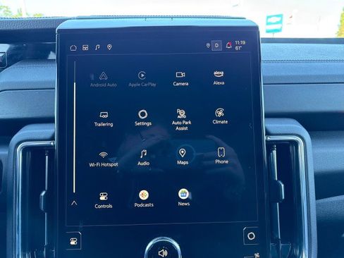 Used 2025 GMC Yukon XL Denali image 29