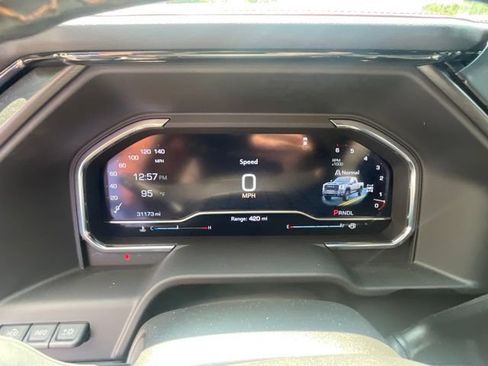 Used 2025 GMC Sierra 2500 AT4 w/ AT4 Premium Plus Package AWD/4WD image 14